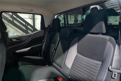 2021 Nissan Navara - Thumbnail