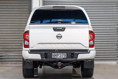 2021 Nissan Navara - Thumbnail