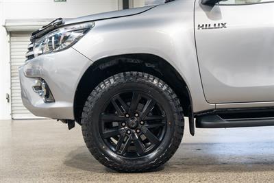 2016 Toyota Hilux - Thumbnail