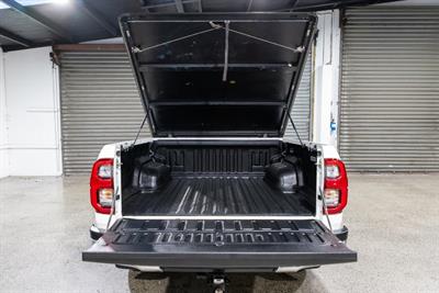 2021 Toyota Hilux - Thumbnail