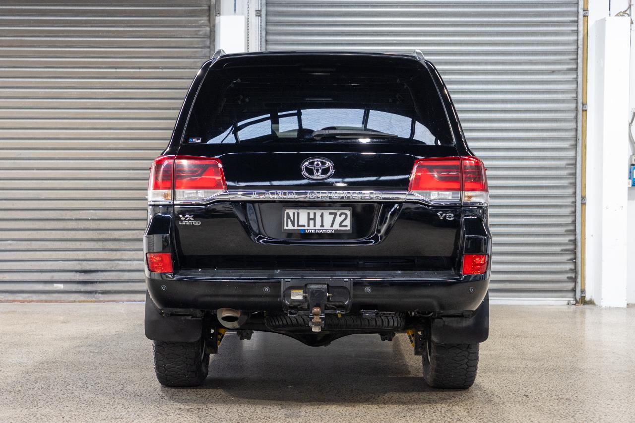 2016 Toyota Landcruiser