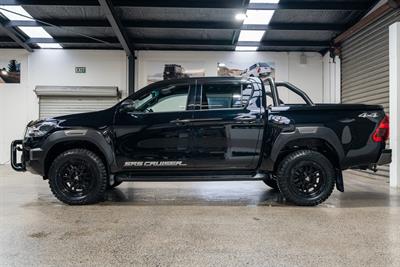 2022 Toyota Hilux - Thumbnail