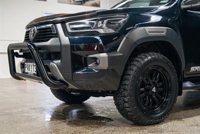 2022 Toyota Hilux - Thumbnail