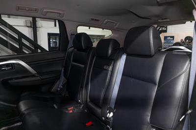 2023 Mitsubishi Pajero Sport - Thumbnail