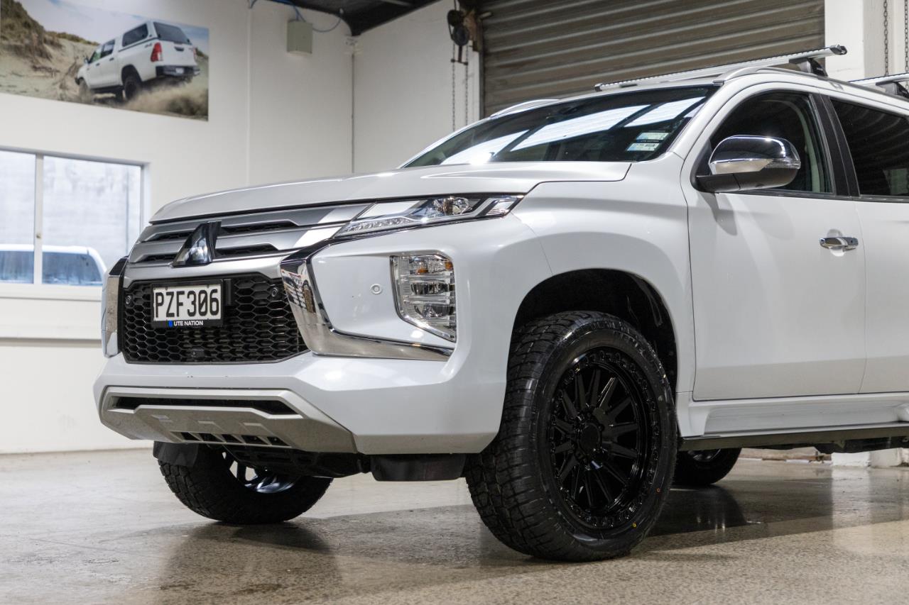 2023 Mitsubishi Pajero Sport