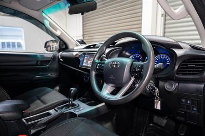 2020 Toyota Hilux - Thumbnail