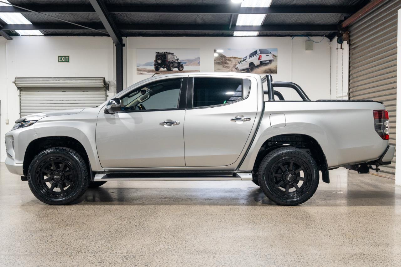 2022 Mitsubishi Triton