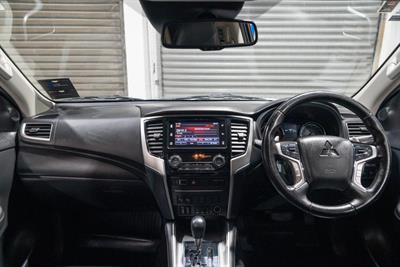 2022 Mitsubishi Triton - Thumbnail