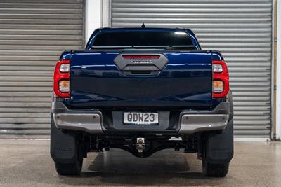 2023 Toyota Hilux - Thumbnail