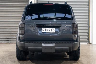 2025 Toyota Land Cruiser Prado - Thumbnail