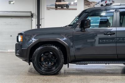 2025 Toyota Land Cruiser Prado - Thumbnail