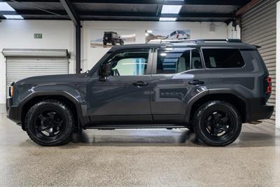 2025 Toyota Land Cruiser Prado - Thumbnail