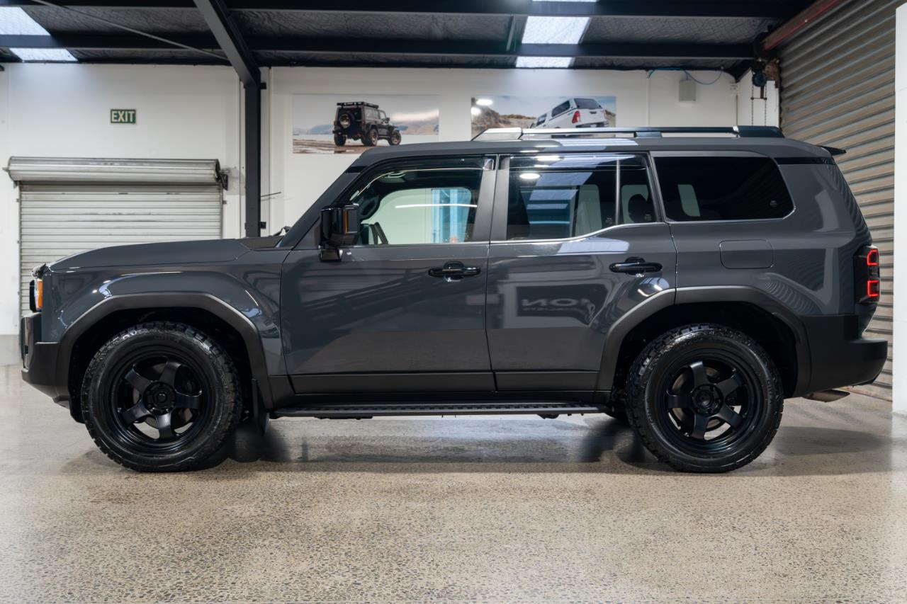2025 Toyota Land Cruiser Prado