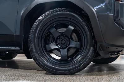 2025 Toyota Land Cruiser Prado - Thumbnail