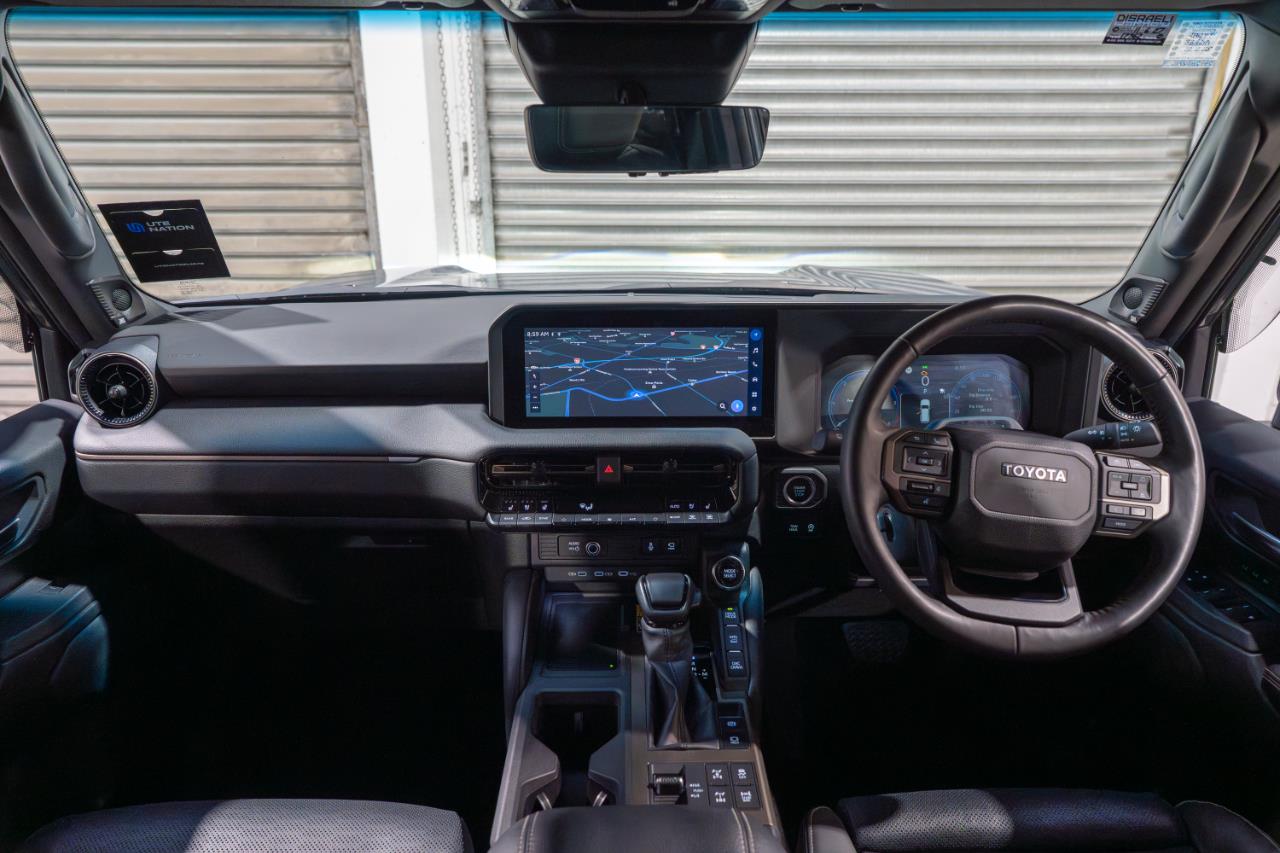 2025 Toyota Land Cruiser Prado