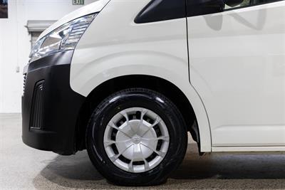 2021 Toyota Hiace - Thumbnail