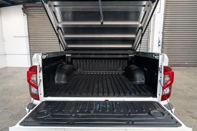 2021 Nissan Navara - Thumbnail