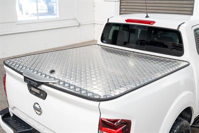 2021 Nissan Navara - Thumbnail