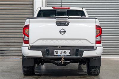 2021 Nissan Navara - Thumbnail