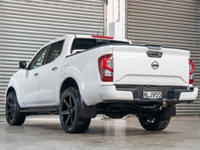 2021 Nissan Navara - Thumbnail
