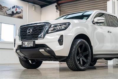 2021 Nissan Navara - Thumbnail