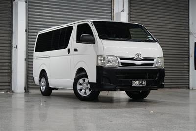 2014 Toyota Hiace - Thumbnail