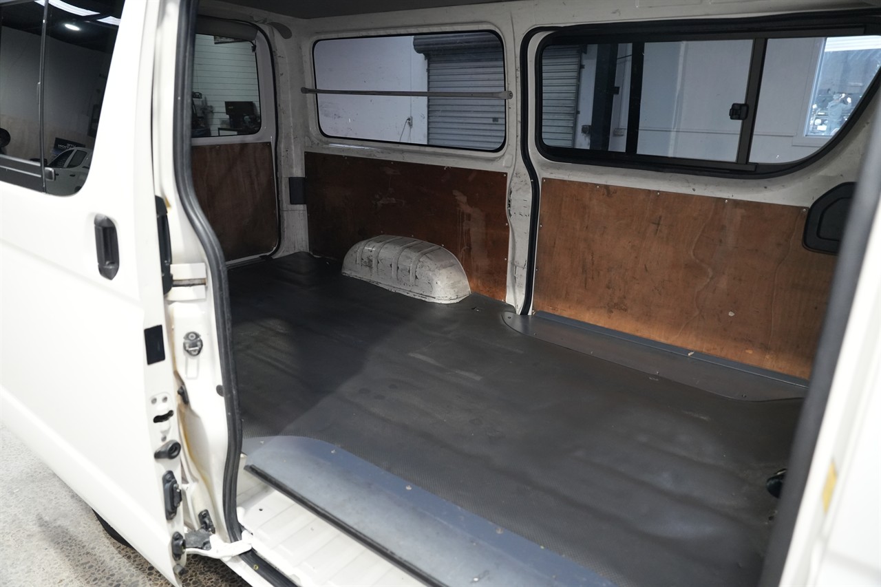 2014 Toyota Hiace