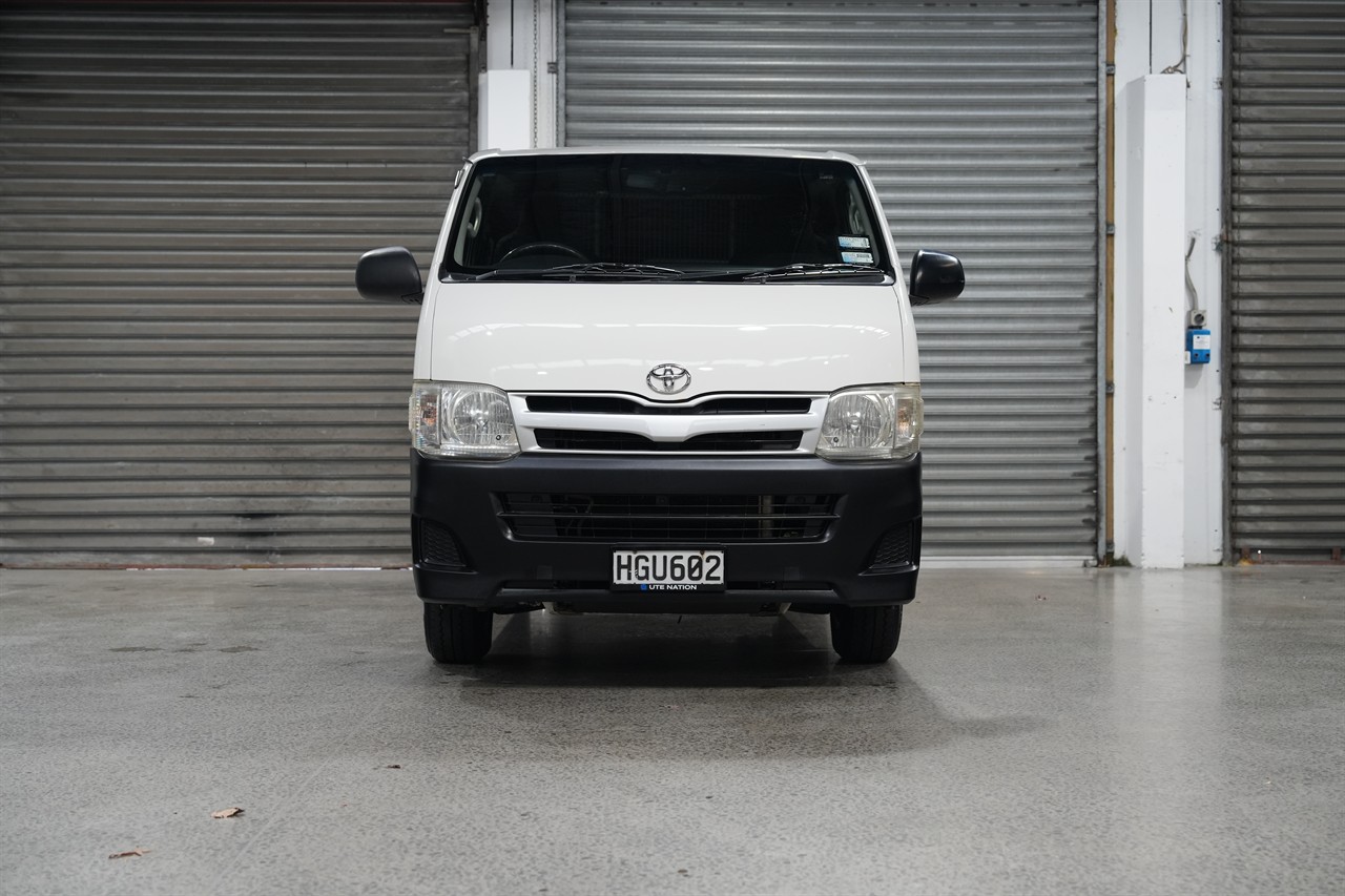 2014 Toyota Hiace
