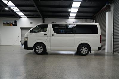 2014 Toyota Hiace - Thumbnail