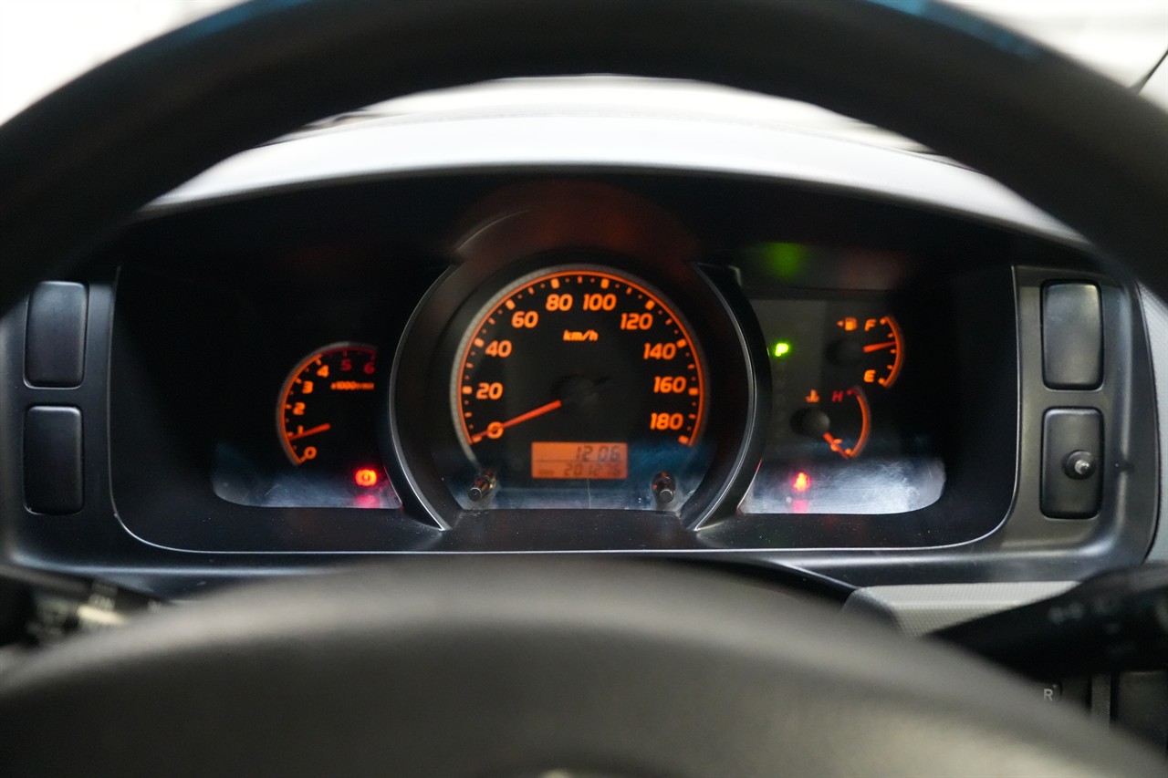 2014 Toyota Hiace