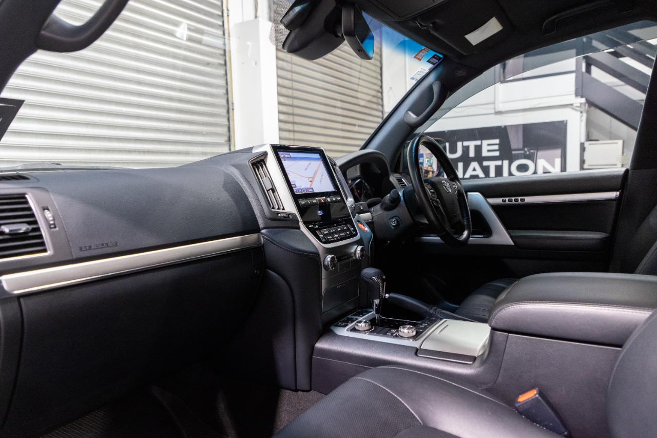 2019 Toyota Landcruiser