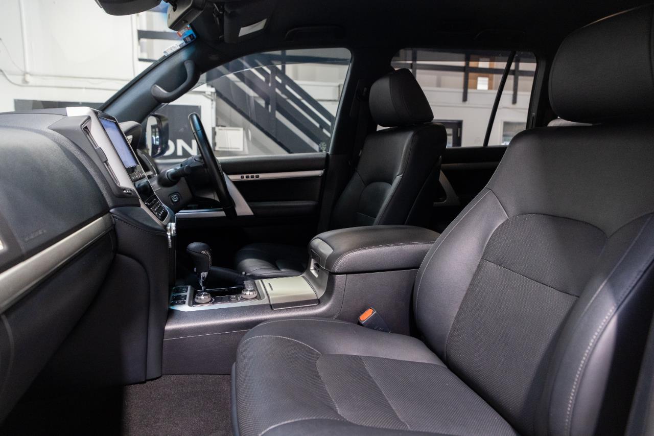 2019 Toyota Landcruiser