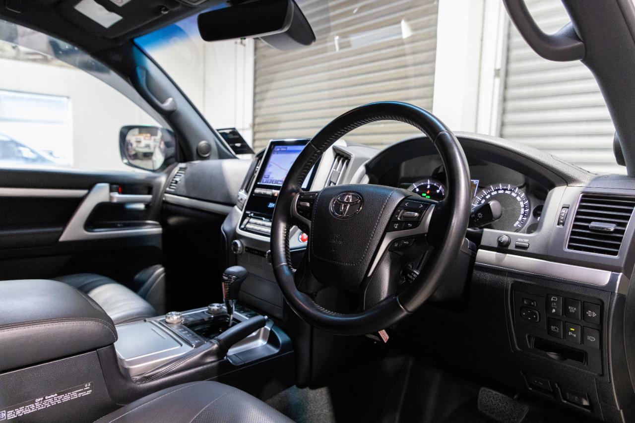 2019 Toyota Landcruiser