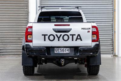 2023 Toyota Hilux - Thumbnail