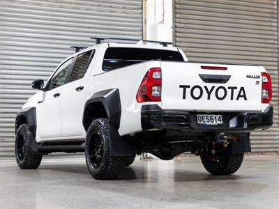 2023 Toyota Hilux - Thumbnail