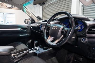 2020 Toyota Hilux - Thumbnail