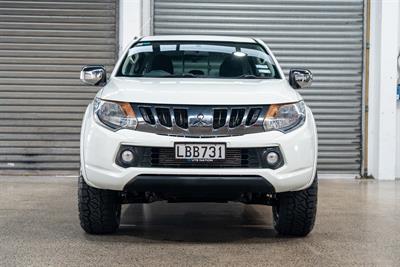 2017 Mitsubishi Triton - Thumbnail
