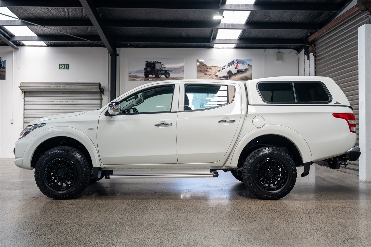 2017 Mitsubishi Triton