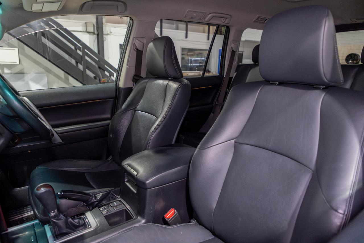 2017 Toyota LANDCRUISER PRADO