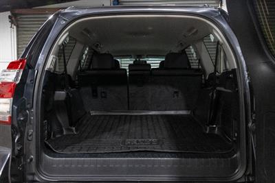 2017 Toyota LANDCRUISER PRADO - Thumbnail