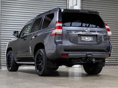 2017 Toyota LANDCRUISER PRADO - Thumbnail
