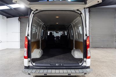 2021 Toyota Hiace - Thumbnail