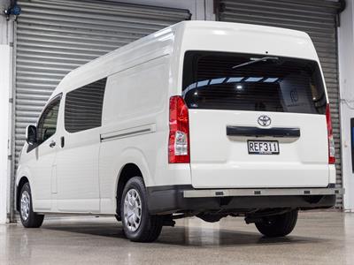 2021 Toyota Hiace - Thumbnail