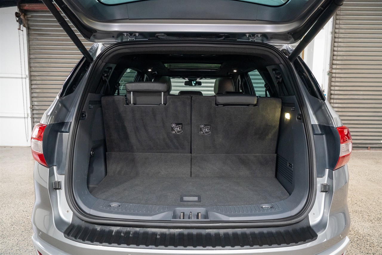 2017 Ford Everest