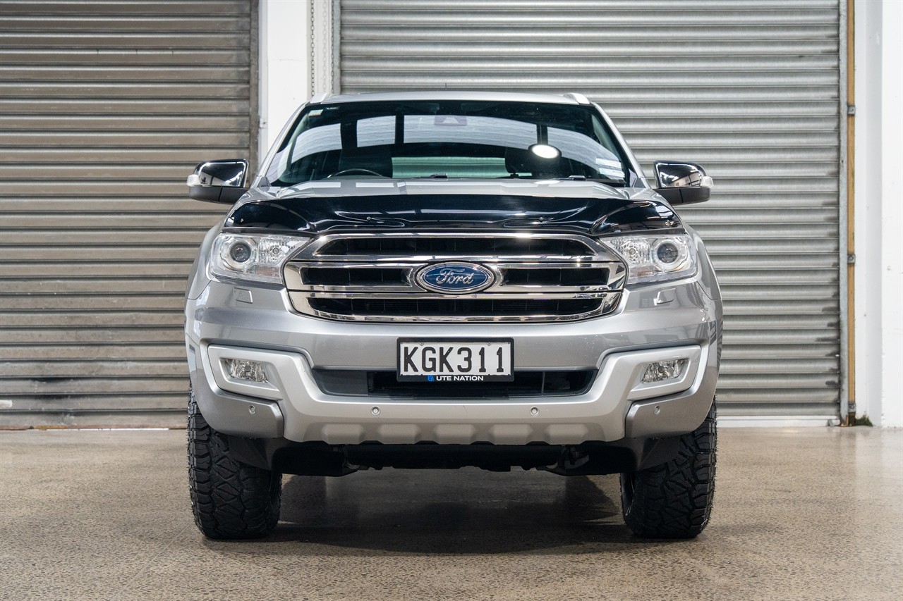 2017 Ford Everest
