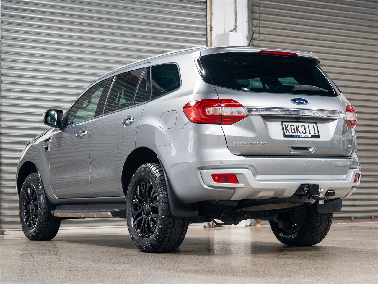 2017 Ford Everest