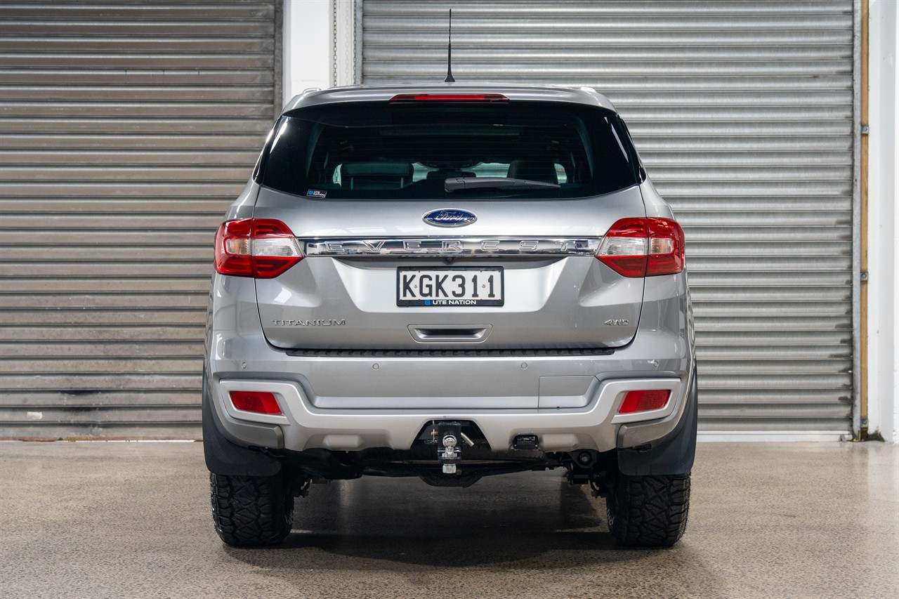 2017 Ford Everest