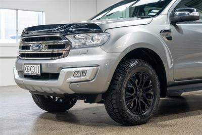 2017 Ford Everest - Thumbnail