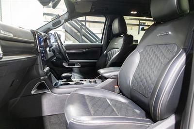 2023 Ford Everest - Thumbnail
