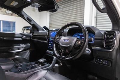 2023 Ford Everest - Thumbnail